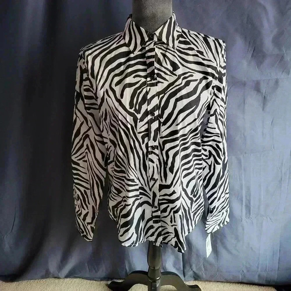 Chaps Classics Blouse NWT - Picture 1 of 5